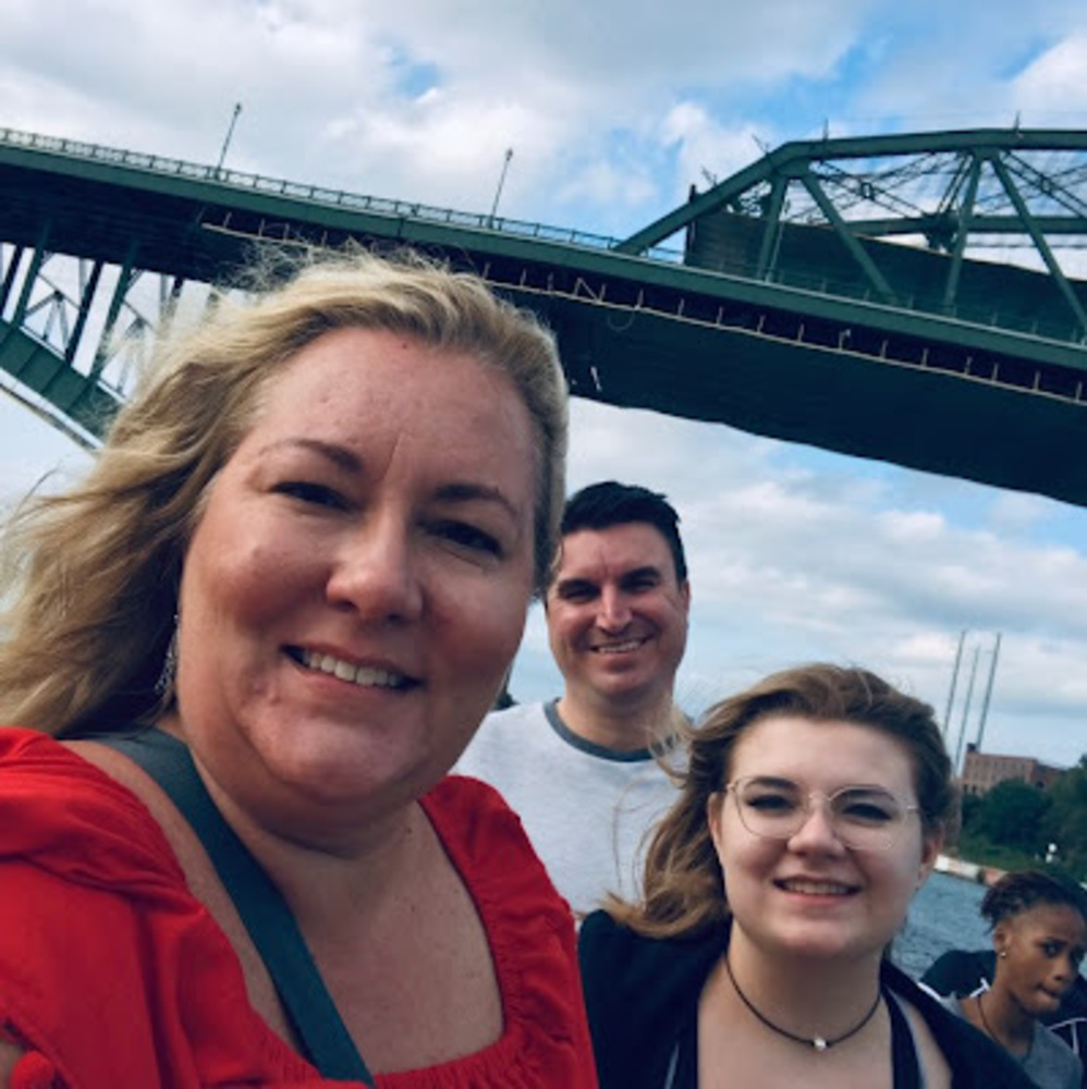 Meet your Posher, Christina